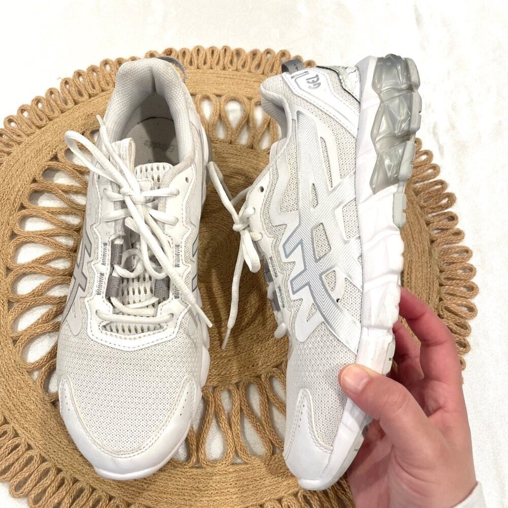 Asics Gel-Quantum 90 White/Pure Silver Sneakers Size Women's 8/ EU 39.5 - Picture 2 of 11
